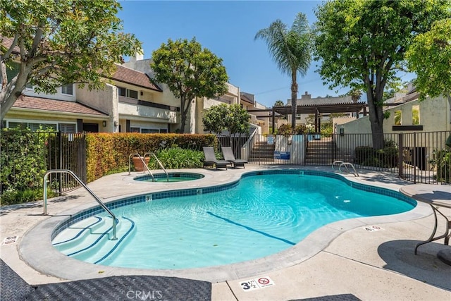 4321 Matilija Ave Unit 9, Sherman Oaks, CA 91423 - community pool featuring a hot tub and a patio area