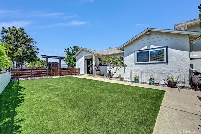 1864 Winterwarm Dr, Fallbrook, CA 92028 - view of front of house featuring stucco siding and a gate