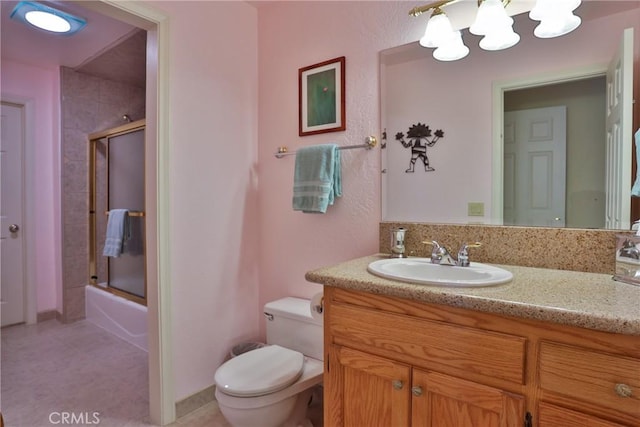 27720 St Bernard Ln, Lake Arrowhead, CA 92352 - full bath with toilet, an inviting chandelier, shower / bath combination with glass door, and vanity