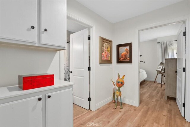 655 Via Colinas, Thousand Oaks, CA 91362 - corridor featuring light wood-style floors and baseboards