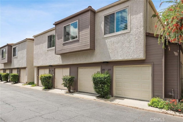 655 Via Colinas, Thousand Oaks, CA 91362 - multi unit property with stucco siding and a garage