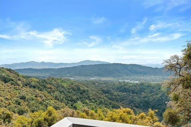 30140 Tuttle Ct, Tehachapi, CA 93561 - property view of mountains with a wooded view