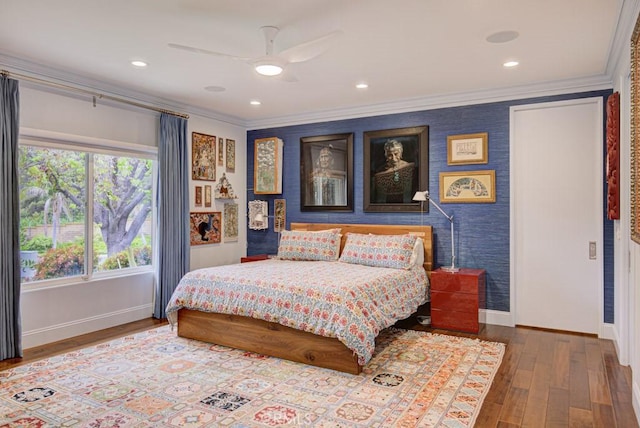 5594 Avenida Sosiega W Unit B, Laguna Woods, CA 92637 - bedroom featuring crown molding, baseboards, and wood finished floors