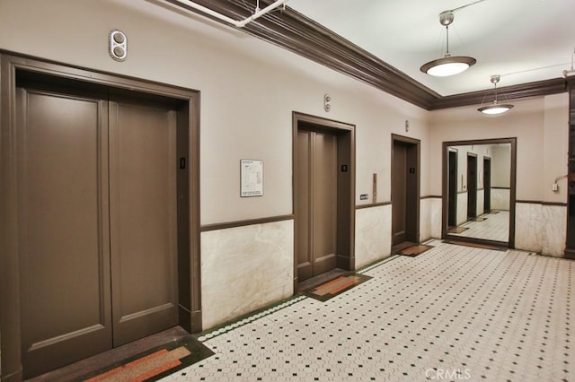 215 W 7th St Unit 803, Los Angeles, CA 90014 - lobby featuring crown molding