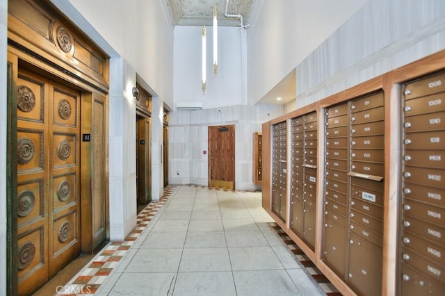 215 W 7th St Unit 803, Los Angeles, CA 90014 - surrounding community with a high ceiling and mail area