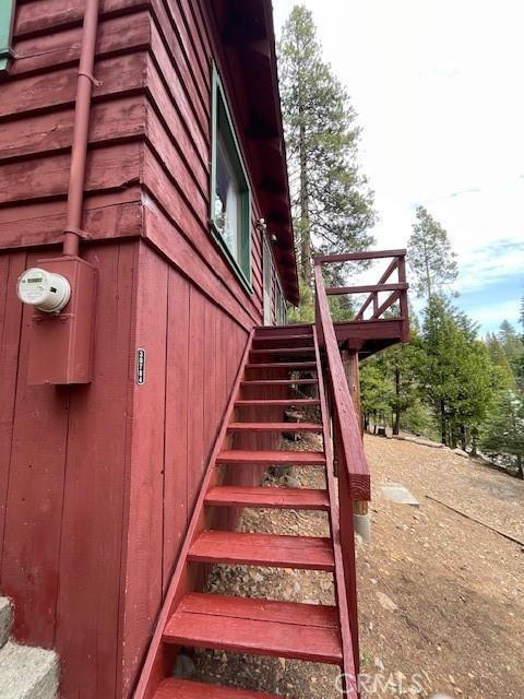38784 Aspen Ln, Mineral, CA 96063 - view of stairs