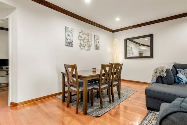 450 N Oakhurst Dr Unit 304, Beverly Hills, CA 90210 - dining room with crown molding, baseboards, light wood-type flooring, and recessed lighting