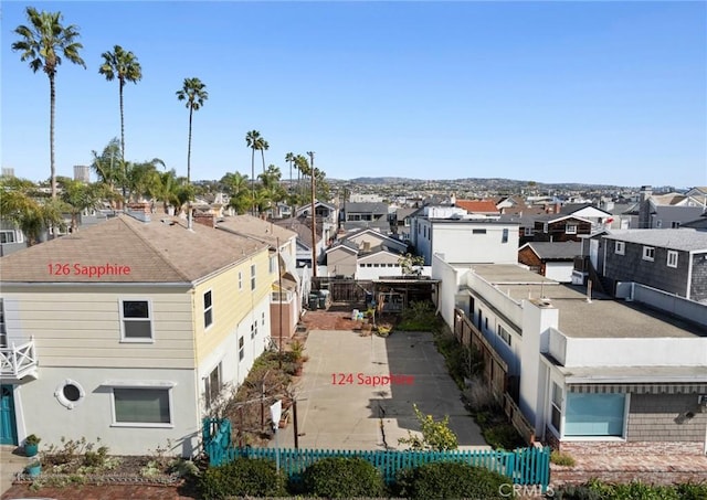 drone / aerial view featuring a residential view