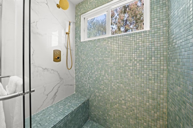 223 Cottingham Ct, Oceanside, CA 92054 - bathroom featuring a tile shower