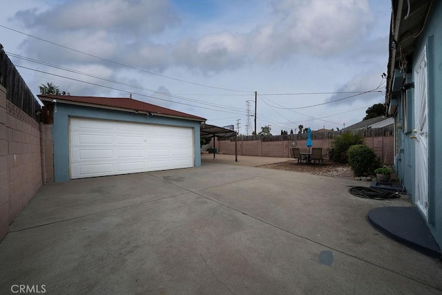 1125 W 129th St, Gardena, CA 90247 - detached garage featuring fence