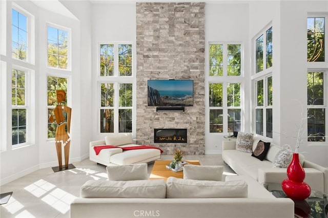 3 Bridgeport Rd, Newport Coast, CA 92657 - sunroom / solarium with a healthy amount of sunlight