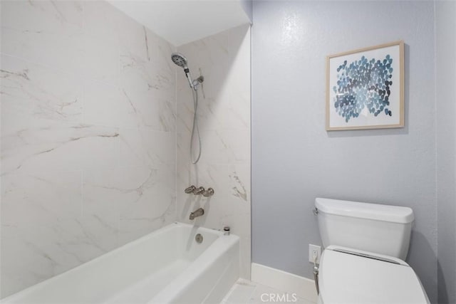 full bathroom featuring toilet and shower / bathtub combination