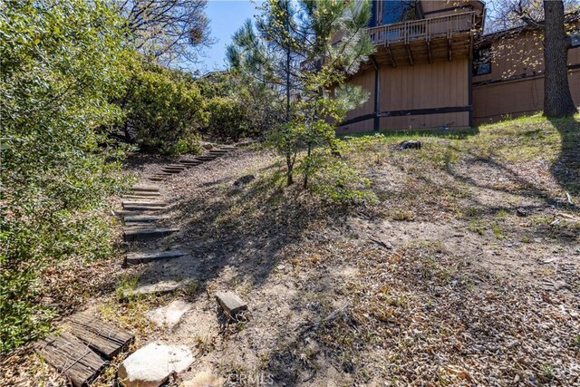 1411 Sequoia Dr, Lake Arrowhead, CA 92352 - view of yard