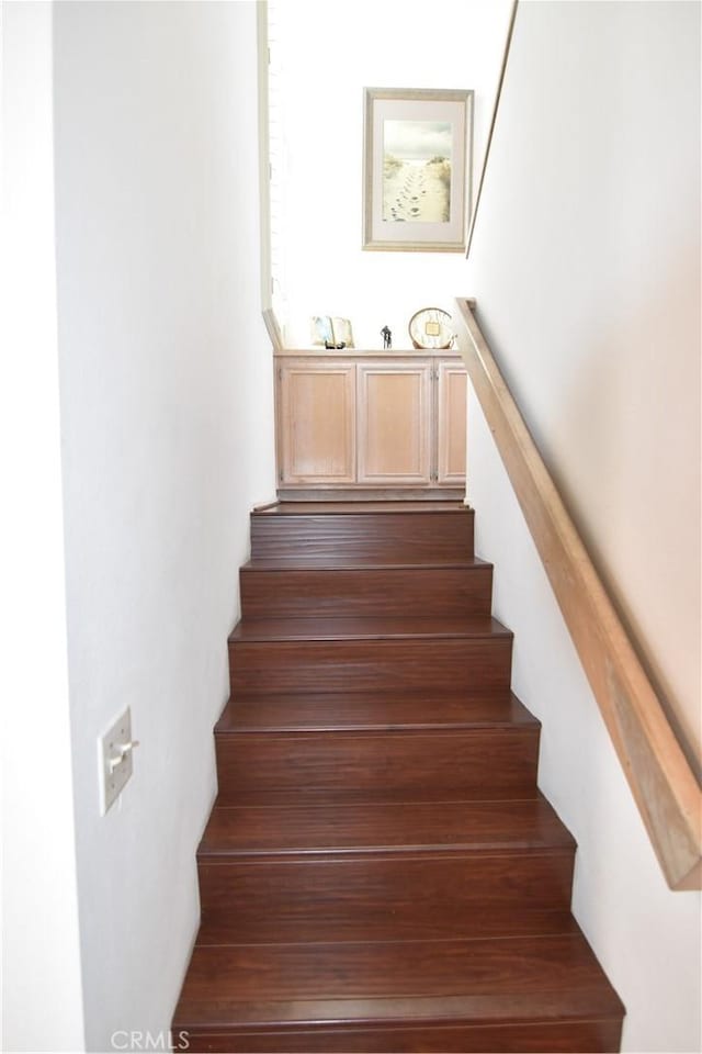 5727 E Stillwater Ave Unit 5, Orange, CA 92869 - view of stairs