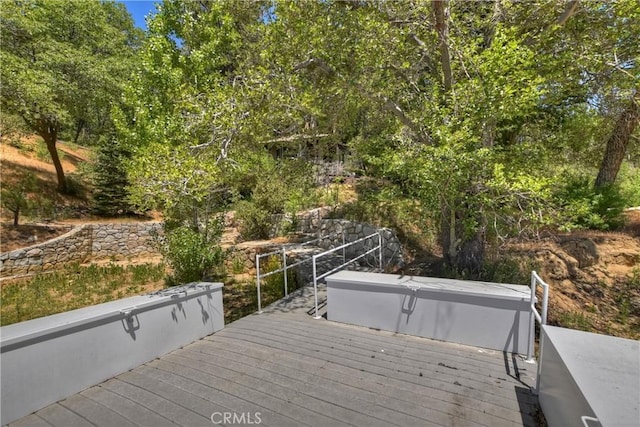 28805 N Shore Rd, Lake Arrowhead, CA 92352 - view of wooden deck