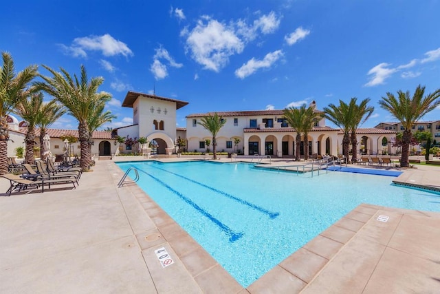 1703 Oconnor Ave, Chula Vista, CA 91913 - community pool with a patio area
