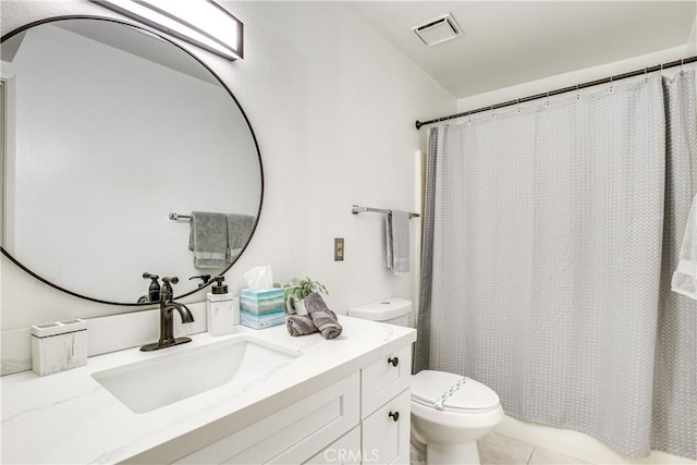 1100 E Amado Rd Unit 11A1, Palm Springs, CA 92262 - bathroom featuring toilet, vanity, a shower with shower curtain, and tile patterned flooring