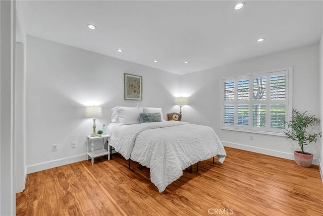 19801 Meadow Ridge Dr Unit 35, Trabuco Canyon, CA 92679 - bedroom with light wood-style floors, baseboards, and recessed lighting