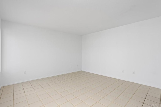 4905 Alicante Way, Oceanside, CA 92056 - view of empty room