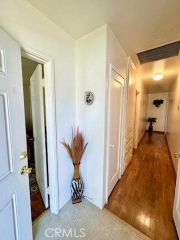 5214 Golden Ave, Riverside, CA 92505 - corridor featuring light wood-style flooring and visible vents