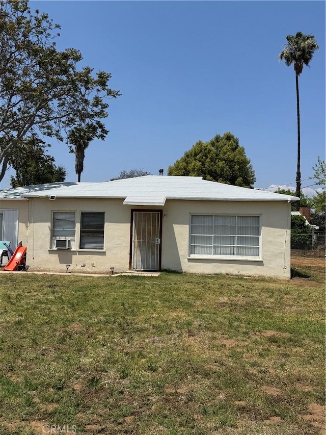 5214 Golden Ave, Riverside, CA 92505 - ranch-style home with stucco siding and a front yard
