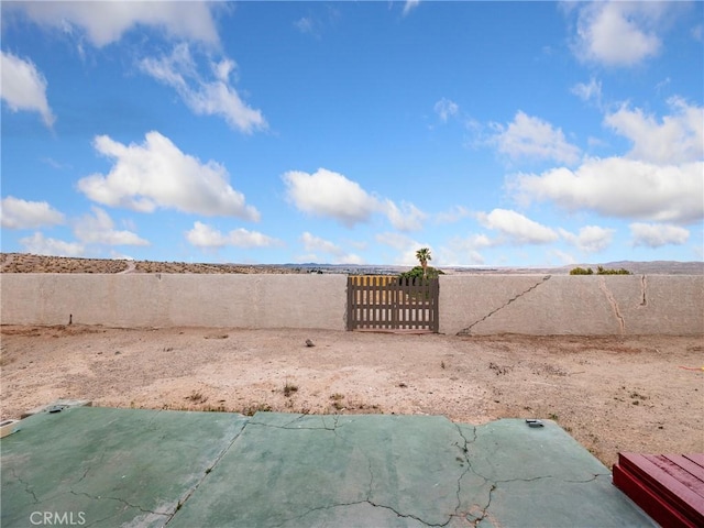 449 Highland Ave, Barstow, CA 92311 - view of yard with fence private yard