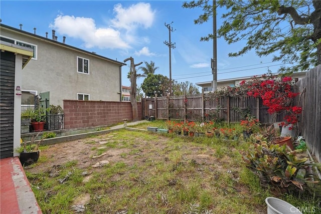 2218 Pacific Ave, Venice, CA 90291 - view of fenced backyard
