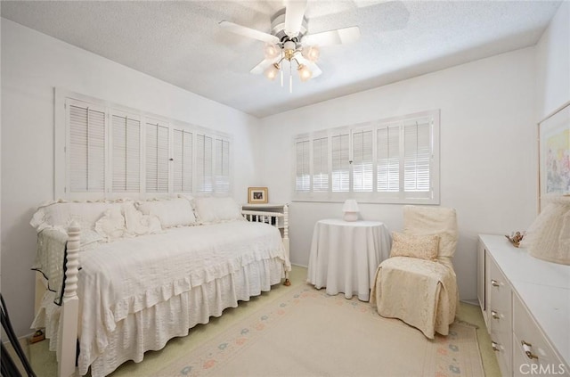 bedroom with a ceiling fan