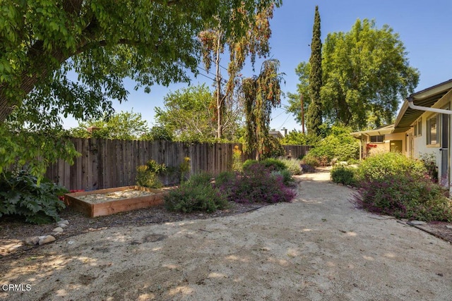 921 Topaz Ct, Ojai, CA 93023 - view of yard featuring fence