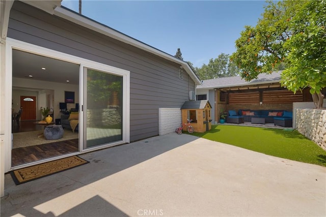 view of patio / terrace with an outdoor hangout area