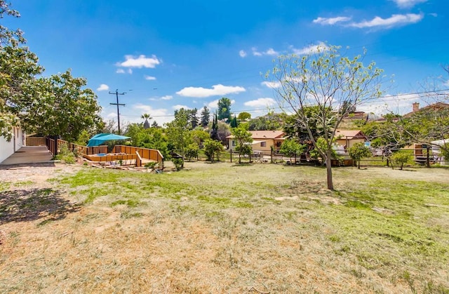 view of yard featuring fence