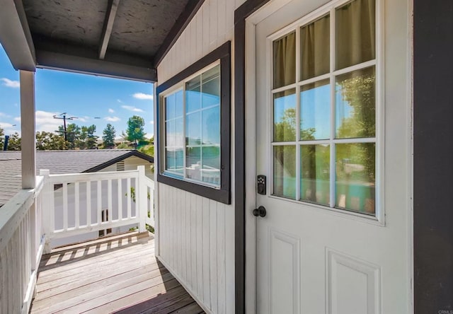 view of property entrance
