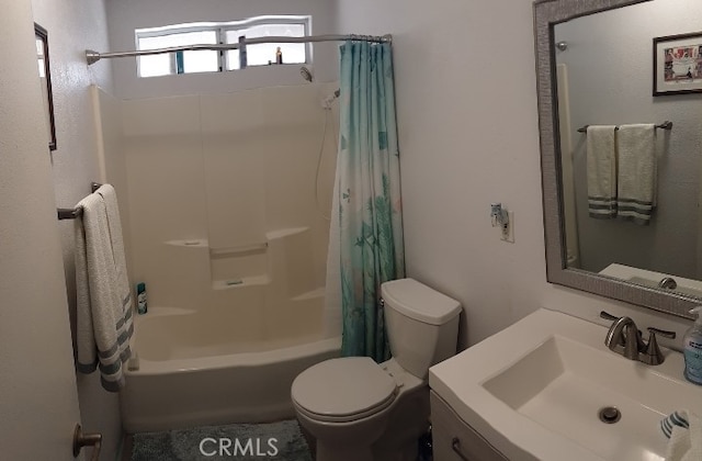 61391 Alta Vista Dr, Joshua Tree, CA 92252 - bathroom with shower / bathtub combination with curtain, toilet, and vanity