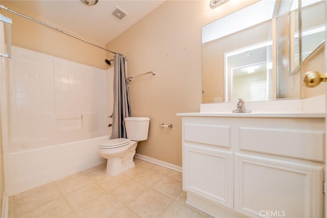32057 Meadow Wood Ln, Lake Elsinore, CA 92532 - bathroom with toilet, baseboards, shower / bath combo, and vanity