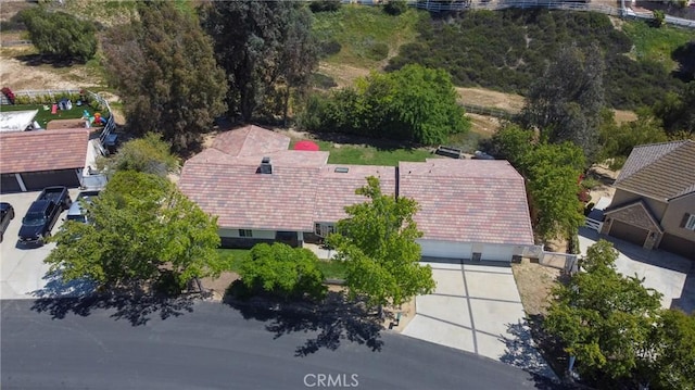 aerial view of property and surrounding area