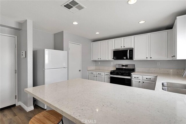 16966 Grand Triassic Ln, Victorville, CA 92394 - photo 10