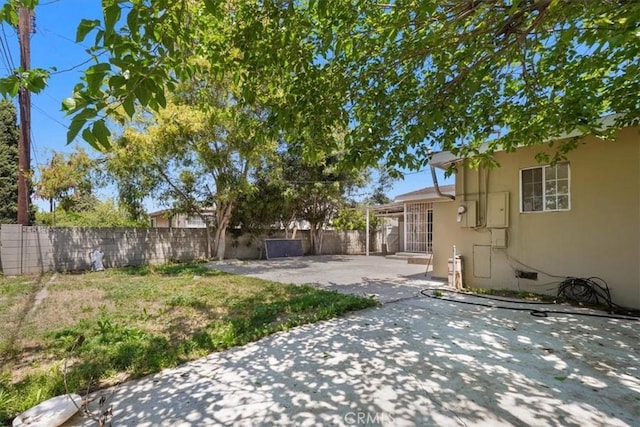 9451 Canterbury Ave, Arleta, CA 91331 - fenced backyard featuring a patio