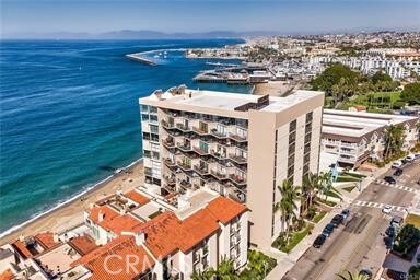 531 Esplanade Unit 714, Redondo Beach, CA 90277 - drone / aerial view of a large body of water