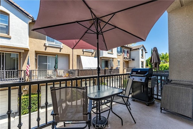 7 Burlingame Ln, Aliso Viejo, CA 92656 - balcony featuring a grill and outdoor dining area