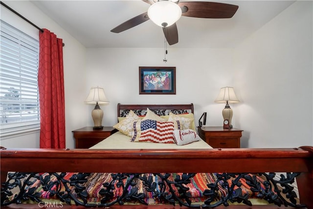 bedroom featuring a ceiling fan