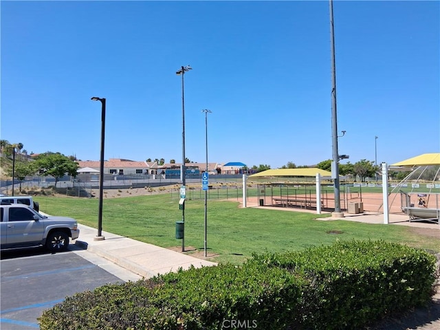 33 Corte Rivera, Lake Elsinore, CA 92532 - view of home's community featuring a yard