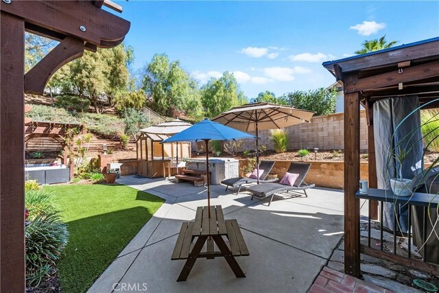 26544 Mahonia Way, Murrieta, CA 92562 - fenced backyard featuring a patio area