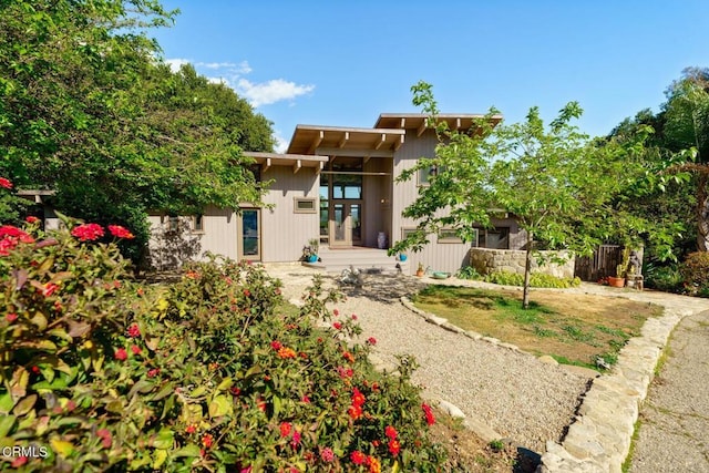 2800 Hermitage Rd, Ojai, CA 93023 - back of property featuring fence