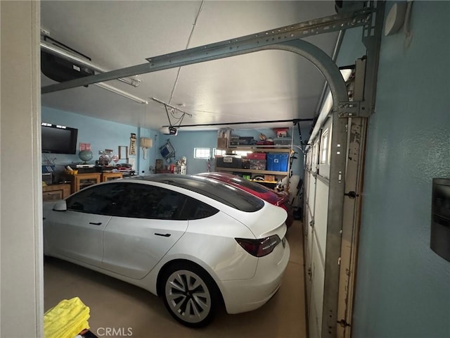 4605 Butterfield Way, Hemet, CA 92544 - garage featuring a garage door opener