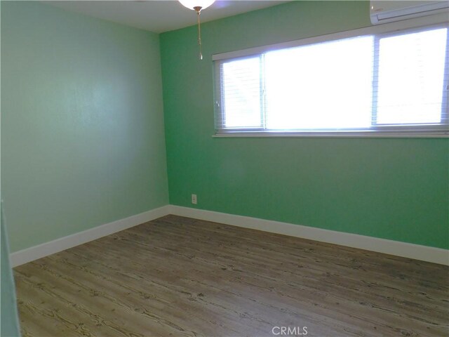 2669 W Russell Ave, Anaheim, CA 92801 - photo 31