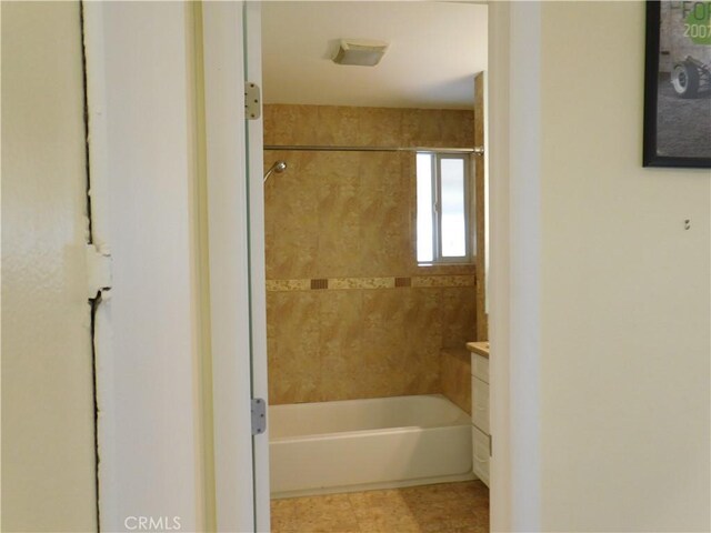 2669 W Russell Ave, Anaheim, CA 92801 - photo 27