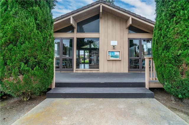 8913 La Dona Ct, Fountain Valley, CA 92708 - property entrance featuring french doors