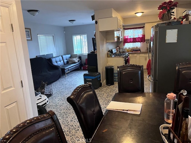 living area featuring carpet flooring