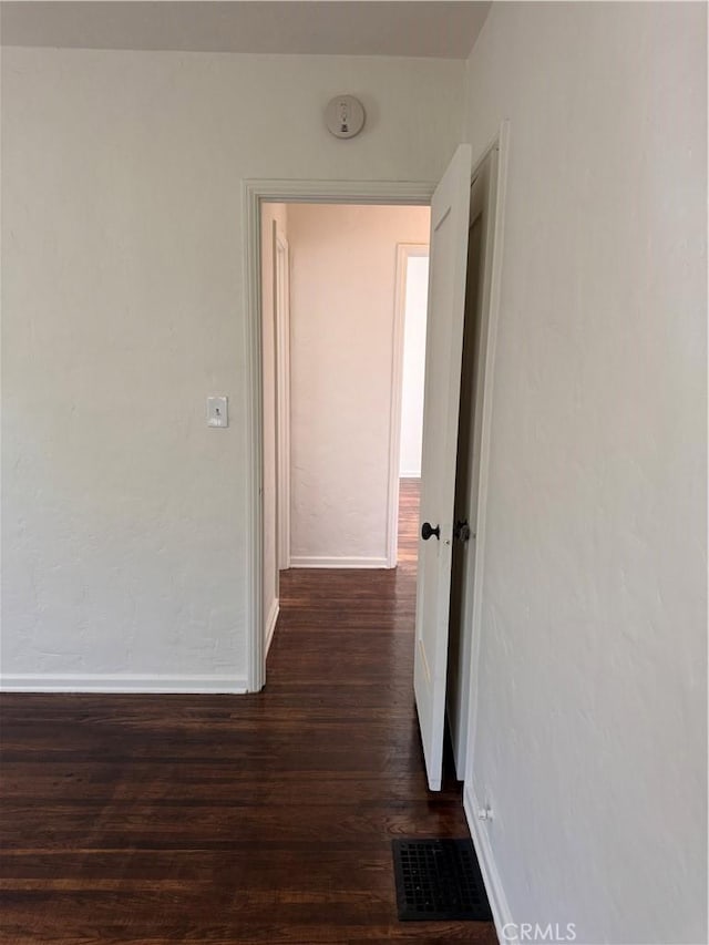 1960 Olive Way, Pasadena, CA 91104 - corridor featuring wood finished floors and baseboards