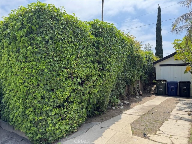 1960 Olive Way, Pasadena, CA 91104 - view of yard